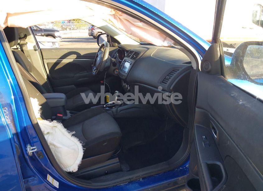 Photo 5 of 2017 Mitsubishi Outlander SPORT 2.0 LE (VIN JA4AP3AU3HZ032803)