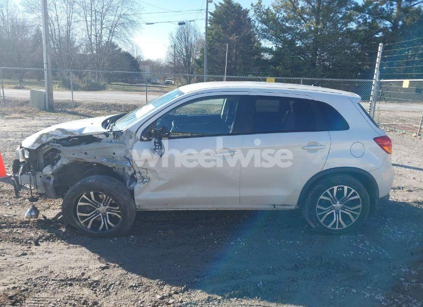 Photo 14 of 2016 Mitsubishi Outlander SPORT 2.0 ES (VIN JA4AP3AU4GZ062942)