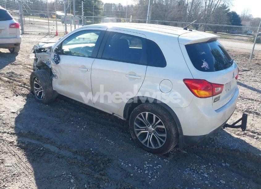 Photo 3 of 2016 Mitsubishi Outlander SPORT 2.0 ES (VIN JA4AP3AU4GZ062942)