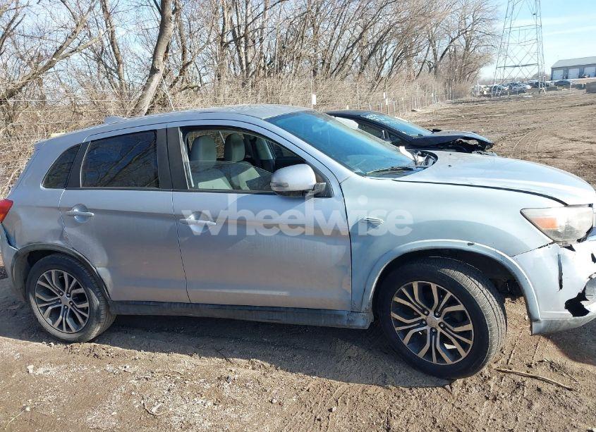Photo 13 of 2017 Mitsubishi Outlander SPORT 2.0 ES/2.0 LE (VIN JA4AP3AU4HZ021809)
