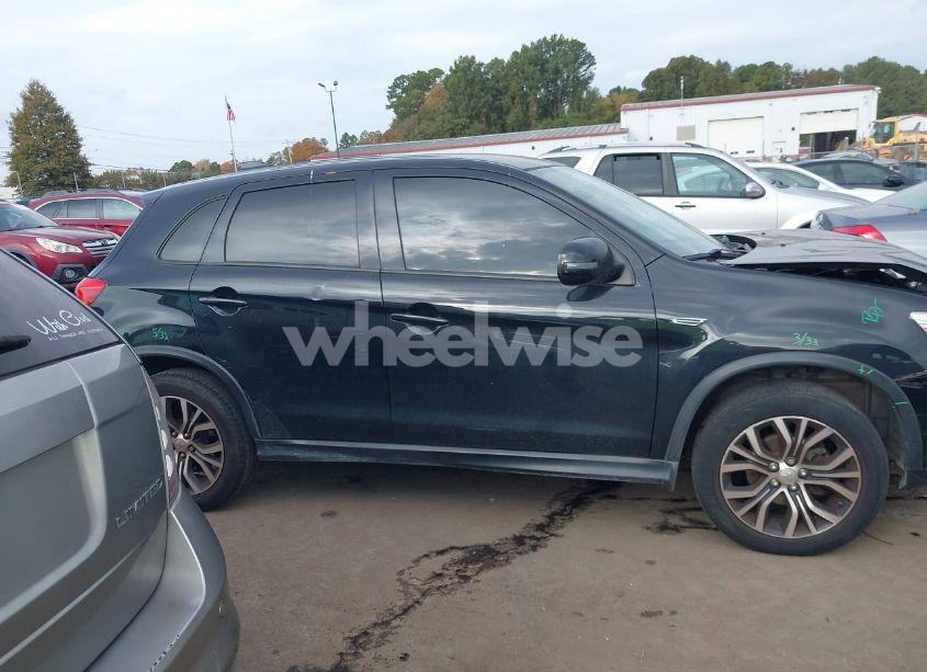 Photo 13 of 2017 Mitsubishi Outlander SPORT 2.0 ES/2.0 LE (VIN JA4AP3AU4HZ040182)