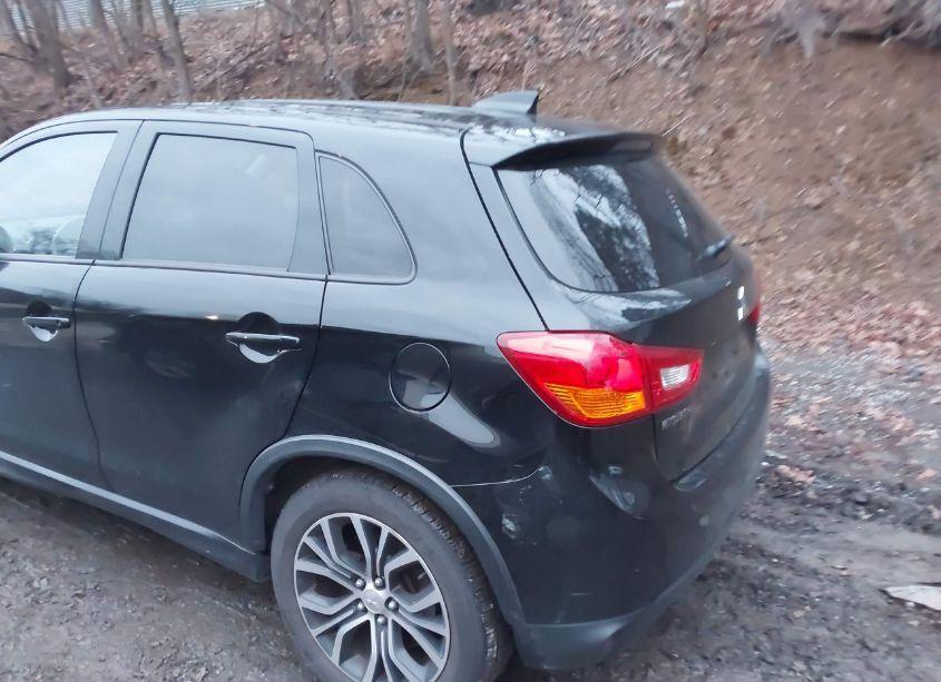 Photo 12 of 2017 Mitsubishi Outlander SPORT 2.0 ES (VIN JA4AP3AU4HZ059069)