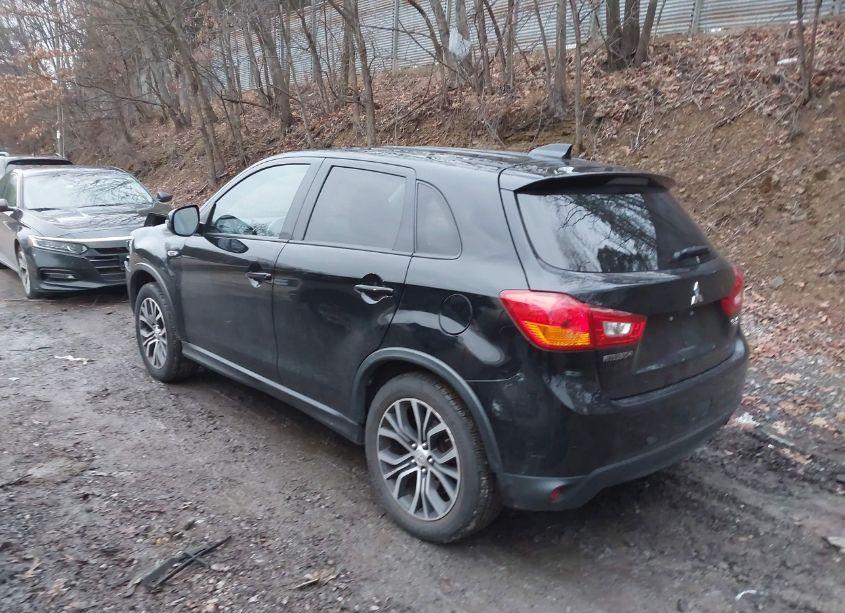 Photo 3 of 2017 Mitsubishi Outlander SPORT 2.0 ES (VIN JA4AP3AU4HZ059069)
