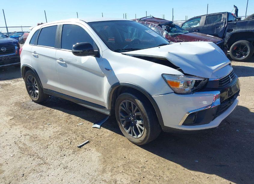 2017 Mitsubishi Outlander SPORT 2.0 LE (VIN JA4AP3AU4HZ069813) main photo