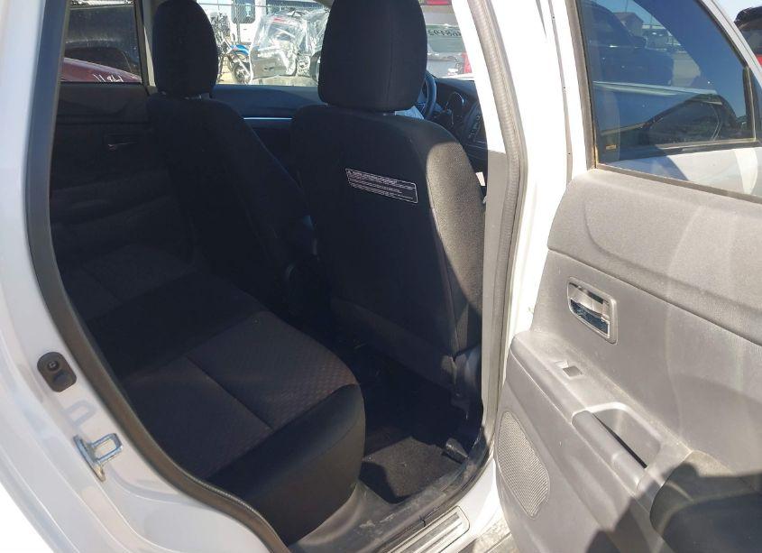 Photo 8 of 2017 Mitsubishi Outlander SPORT 2.0 LE (VIN JA4AP3AU4HZ069813)