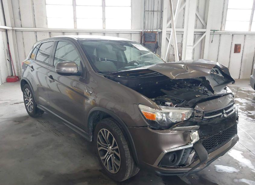2018 Mitsubishi Outlander SPORT 2.0 ES/2.0 LE (VIN JA4AP3AU4JU019612) main photo