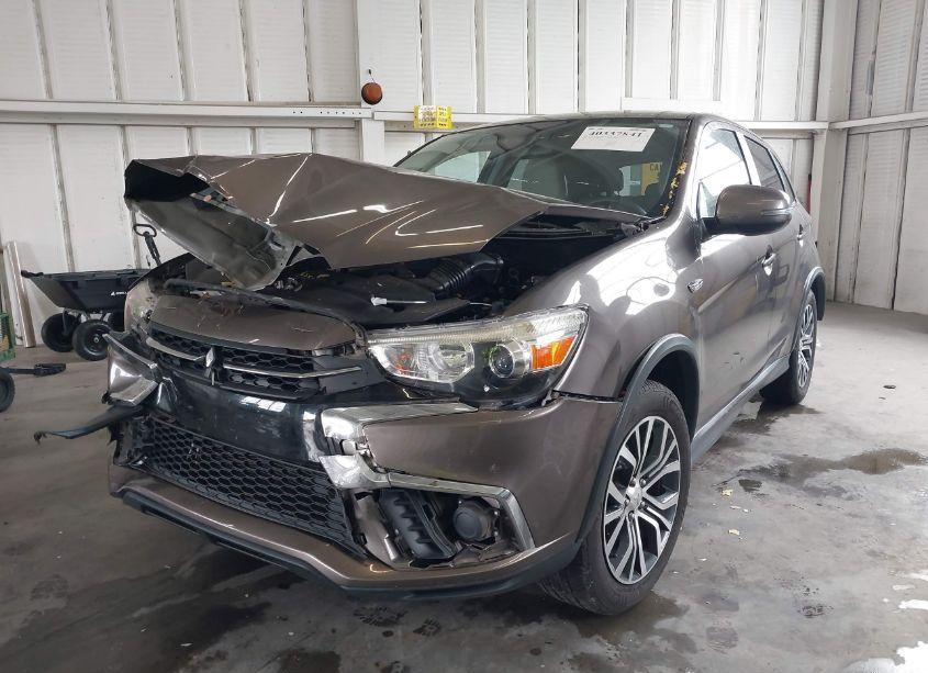 Photo 2 of 2018 Mitsubishi Outlander SPORT 2.0 ES/2.0 LE (VIN JA4AP3AU4JU019612)