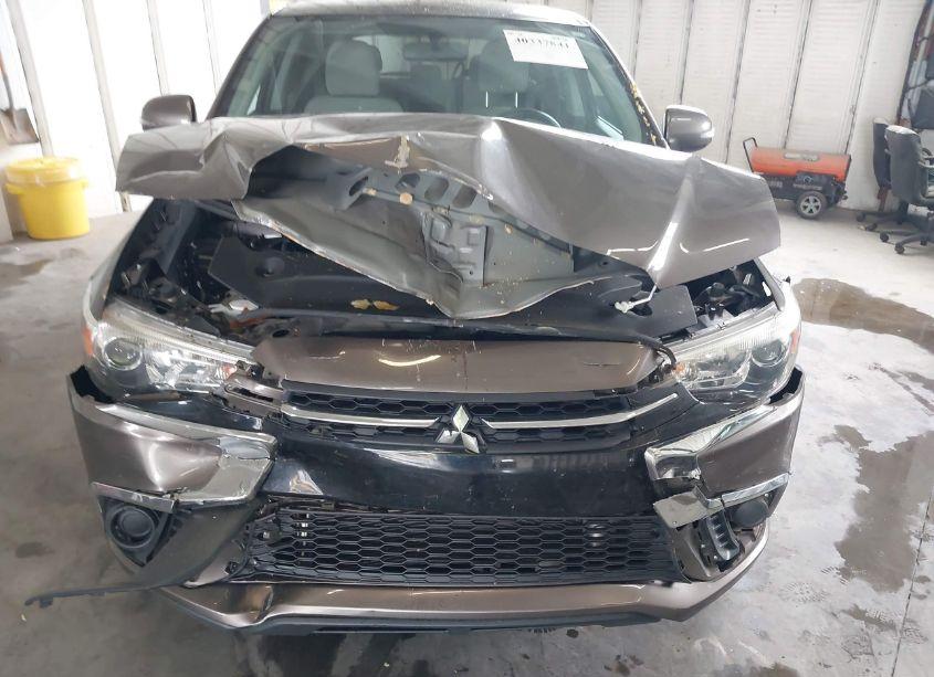 Photo 6 of 2018 Mitsubishi Outlander SPORT 2.0 ES/2.0 LE (VIN JA4AP3AU4JU019612)