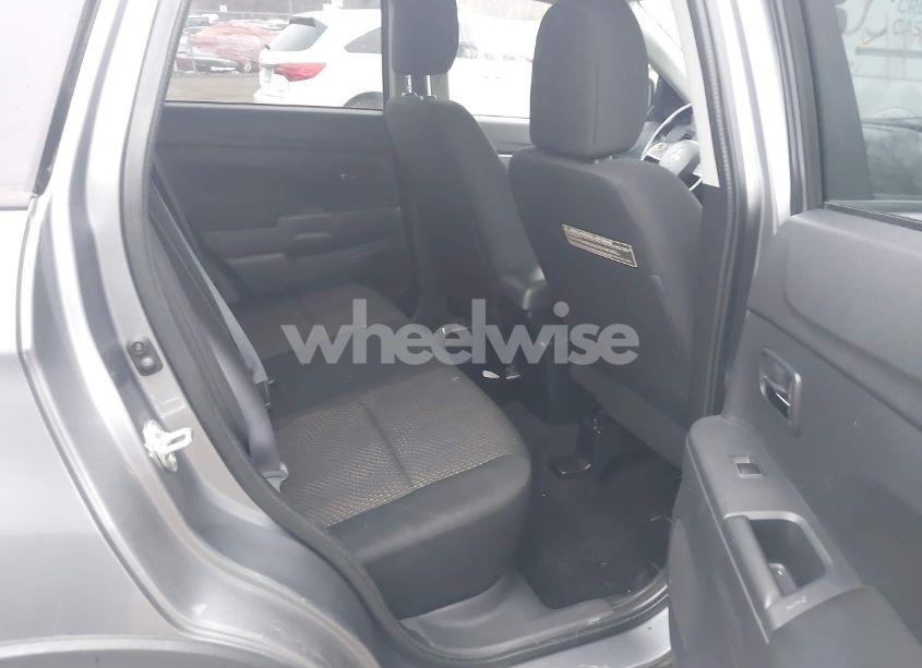 Photo 8 of 2016 Mitsubishi Outlander SPORT 2.0 ES (VIN JA4AP3AU5GZ025091)