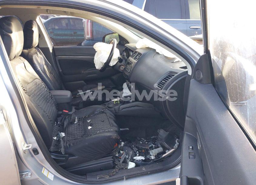 Photo 5 of 2017 Mitsubishi Outlander SPORT 2.0 ES (VIN JA4AP3AU5HZ048565)