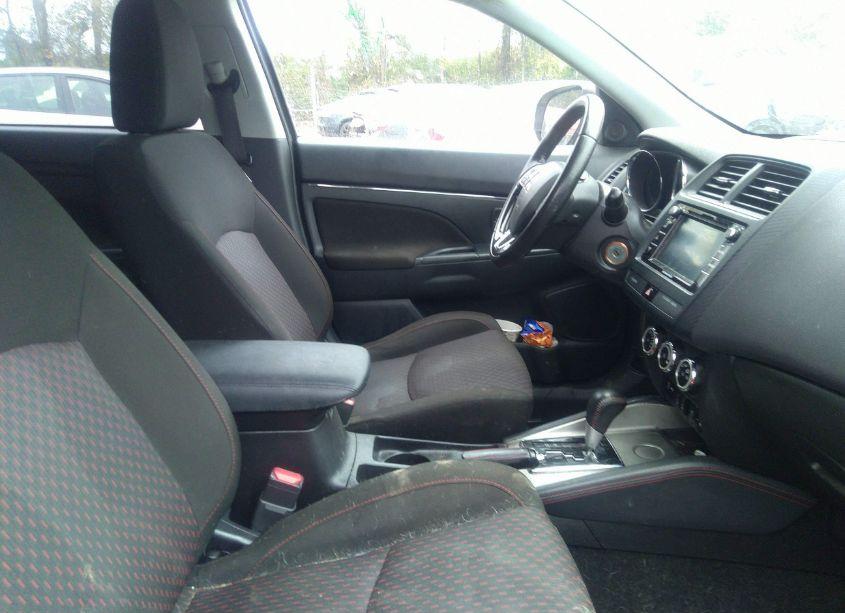 Photo 5 of 2018 Mitsubishi Outlander SPORT 2.0 LE (VIN JA4AP3AU5JZ030542)