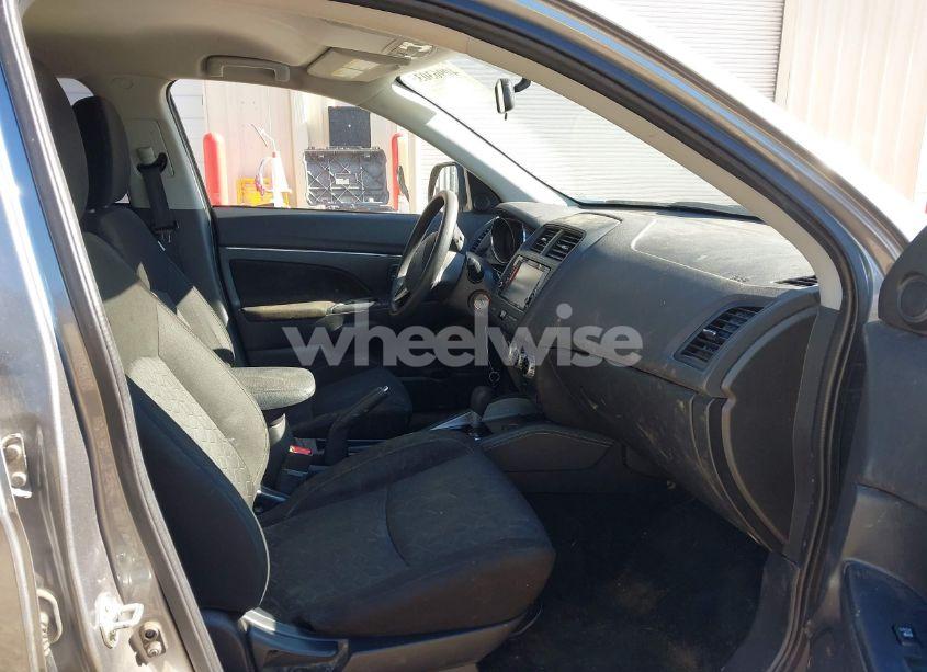 Photo 5 of 2020 Mitsubishi Outlander SPORT 2.0 ES (VIN JA4AP3AU5LU021730)