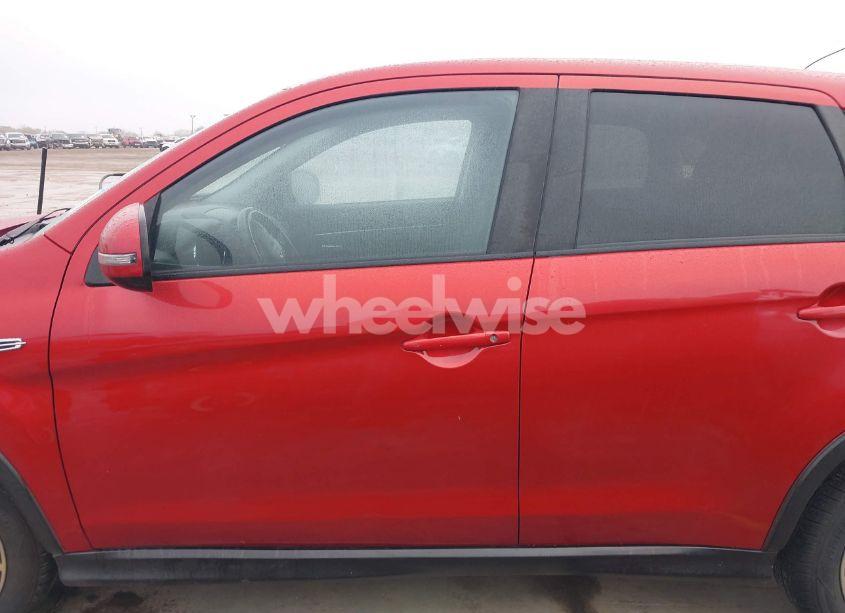 Photo 15 of 2016 Mitsubishi Outlander SPORT 2.0 ES (VIN JA4AP3AU6GZ032549)