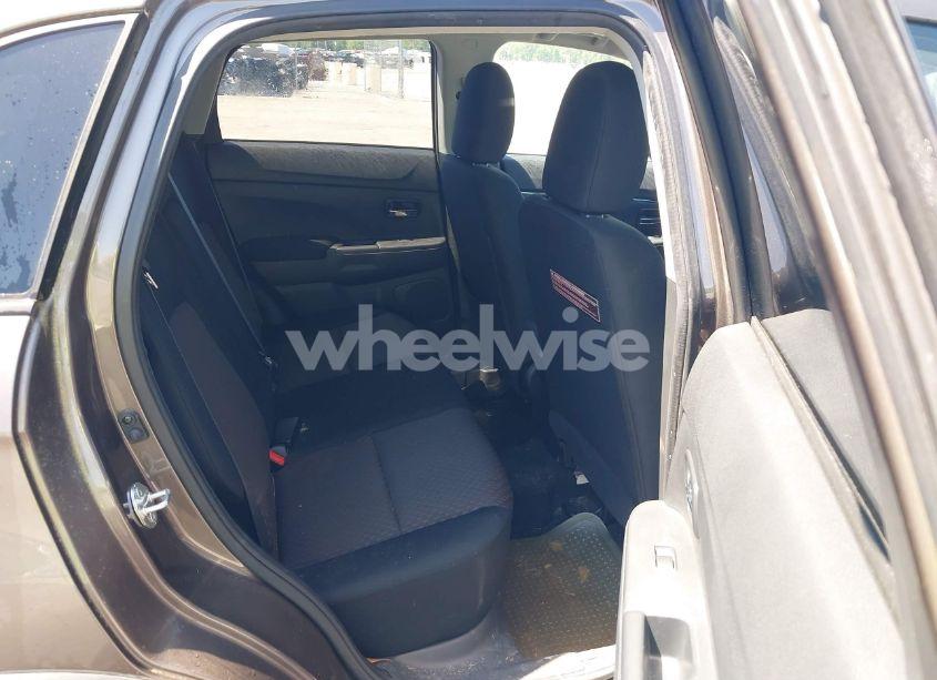 Photo 8 of 2017 Mitsubishi Outlander SPORT 2.0 ES (VIN JA4AP3AU6HZ010827)