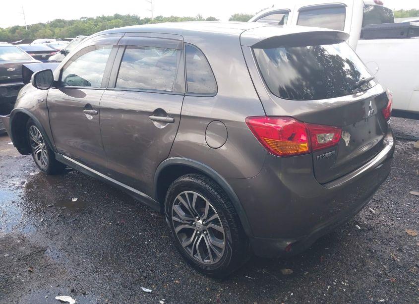 Photo 3 of 2017 Mitsubishi Outlander SPORT 2.0 ES/LE 2.0 (VIN JA4AP3AU6HZ014571)