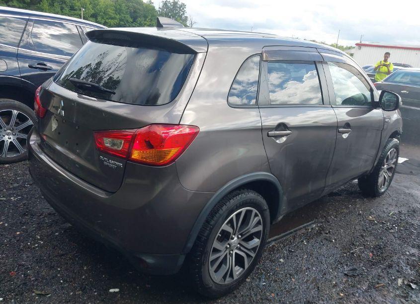 Photo 4 of 2017 Mitsubishi Outlander SPORT 2.0 ES/LE 2.0 (VIN JA4AP3AU6HZ014571)