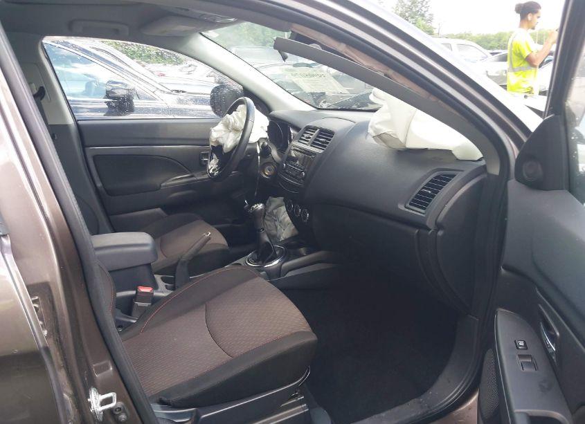 Photo 5 of 2017 Mitsubishi Outlander SPORT 2.0 ES/LE 2.0 (VIN JA4AP3AU6HZ014571)