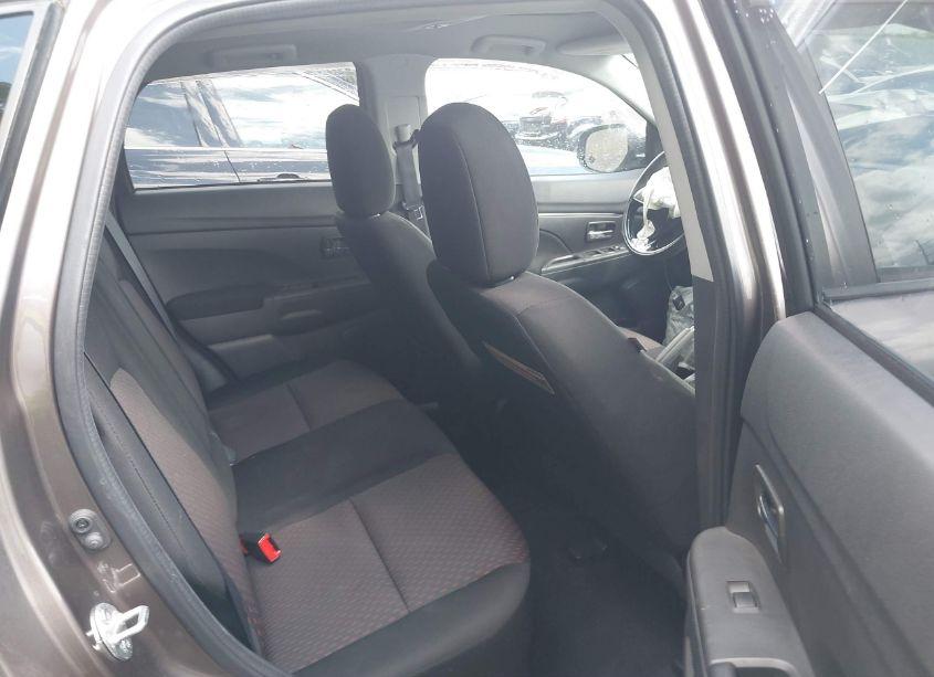 Photo 8 of 2017 Mitsubishi Outlander SPORT 2.0 ES/LE 2.0 (VIN JA4AP3AU6HZ014571)