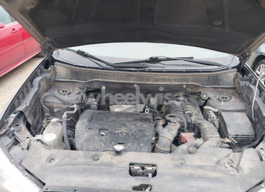 Photo 10 of 2017 Mitsubishi Outlander SPORT 2.0 ES (VIN JA4AP3AU6HZ017339)