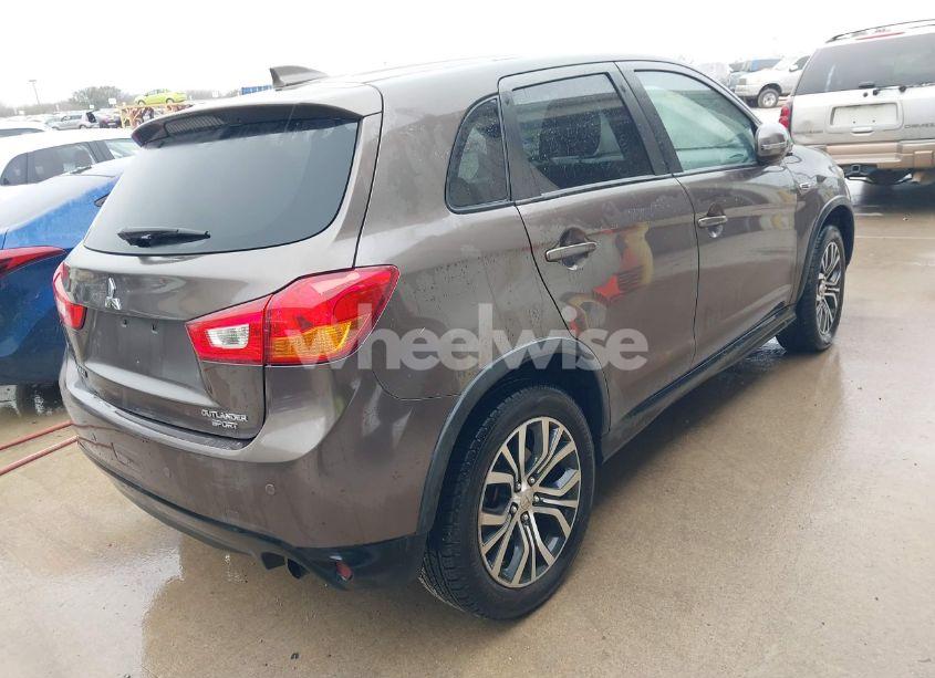 Photo 4 of 2017 Mitsubishi Outlander SPORT 2.0 ES (VIN JA4AP3AU6HZ017339)