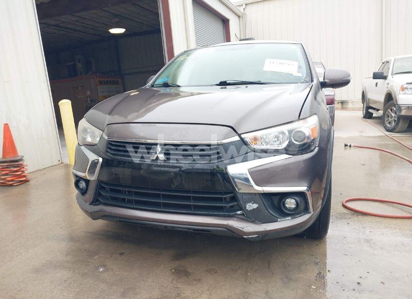 Photo 6 of 2017 Mitsubishi Outlander SPORT 2.0 ES (VIN JA4AP3AU6HZ017339)