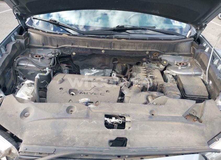 Photo 10 of 2017 Mitsubishi Outlander SPORT 2.0 ES/2.0 LE (VIN JA4AP3AU6HZ043312)