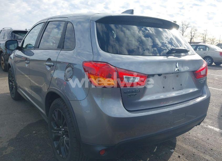 Photo 3 of 2017 Mitsubishi Outlander SPORT 2.0 ES/2.0 LE (VIN JA4AP3AU6HZ043312)