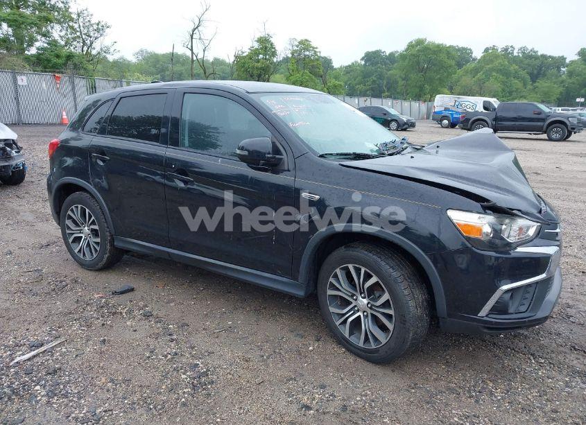 2018 Mitsubishi Outlander SPORT 2.0 ES (VIN JA4AP3AU6JU004528) main photo