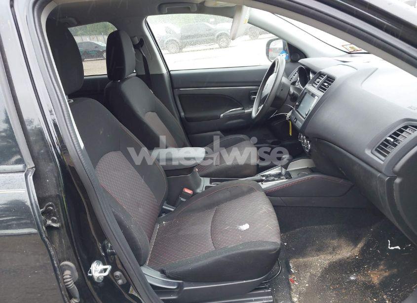 Photo 5 of 2018 Mitsubishi Outlander SPORT 2.0 ES (VIN JA4AP3AU6JU004528)