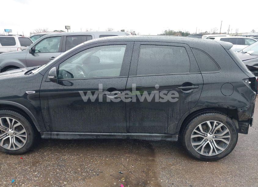 Photo 14 of 2018 Mitsubishi Outlander SPORT 2.0 ES (VIN JA4AP3AU6JZ001793)