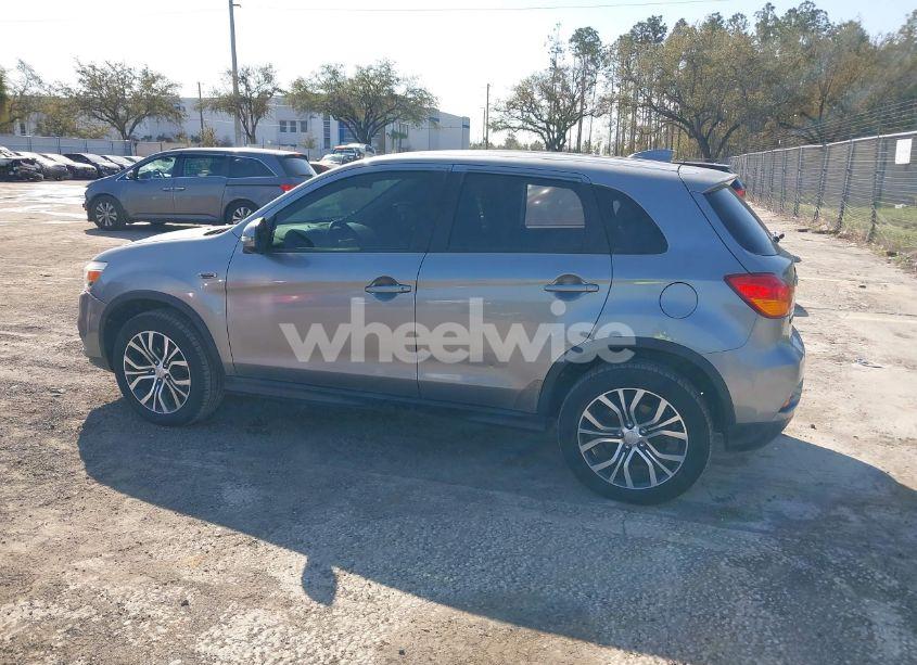 Photo 14 of 2018 Mitsubishi Outlander SPORT 2.0 ES (VIN JA4AP3AU6JZ025365)