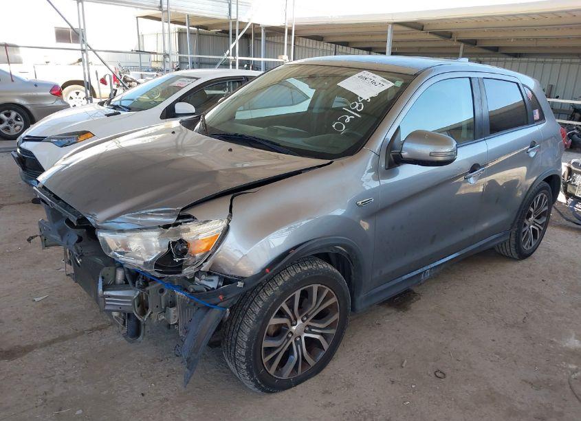 Photo 2 of 2018 Mitsubishi Outlander SPORT 2.0 ES (VIN JA4AP3AU6JZ032719)