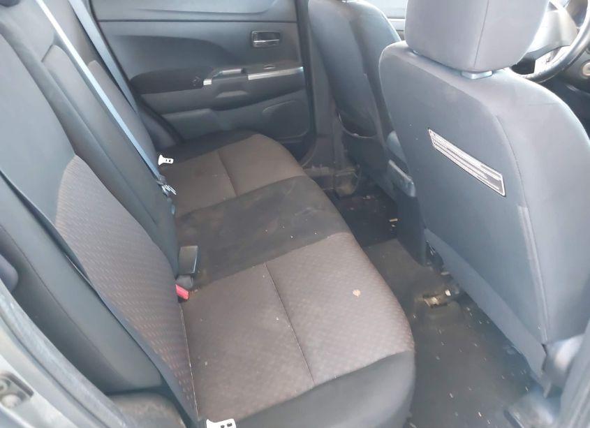 Photo 8 of 2018 Mitsubishi Outlander SPORT 2.0 ES (VIN JA4AP3AU6JZ032719)