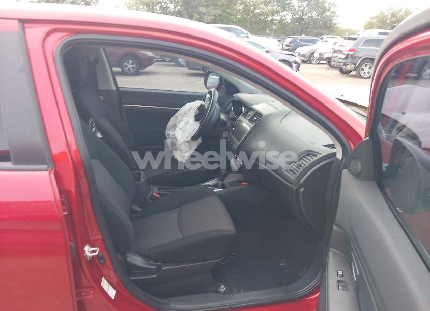 Photo 5 of 2019 Mitsubishi Outlander SPORT 2.0 LE (VIN JA4AP3AU6KU008600)