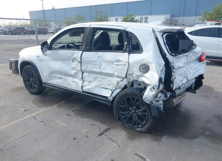 Photo 3 of 2019 Mitsubishi Outlander SPORT 2.0 LE (VIN JA4AP3AU6KU010315)