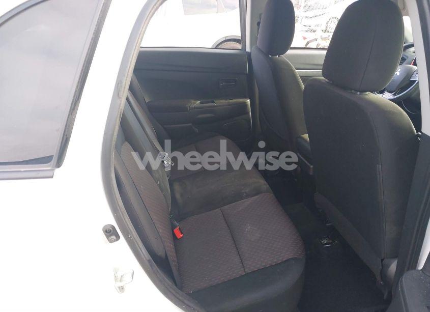 Photo 8 of 2019 Mitsubishi Outlander SPORT 2.0 LE (VIN JA4AP3AU6KU010315)