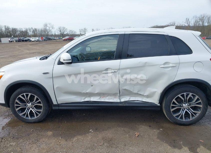 Photo 14 of 2019 Mitsubishi Outlander SPORT 2.0 ES (VIN JA4AP3AU6KU018494)