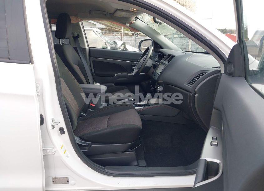 Photo 5 of 2019 Mitsubishi Outlander SPORT 2.0 ES (VIN JA4AP3AU6KU018494)