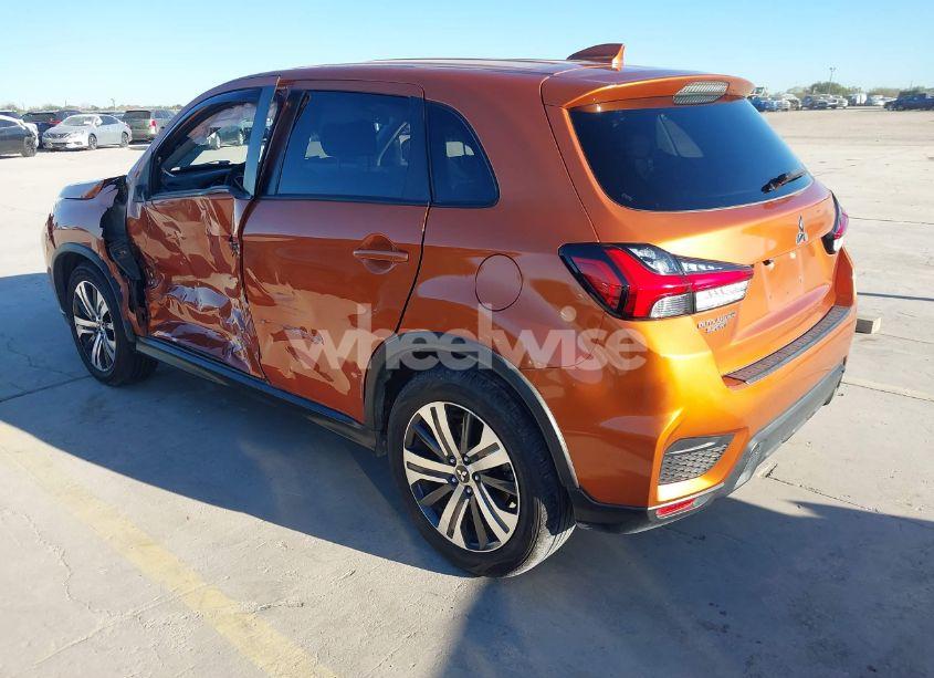 Photo 3 of 2020 Mitsubishi Outlander SPORT 2.0 ES (VIN JA4AP3AU6LU027214)