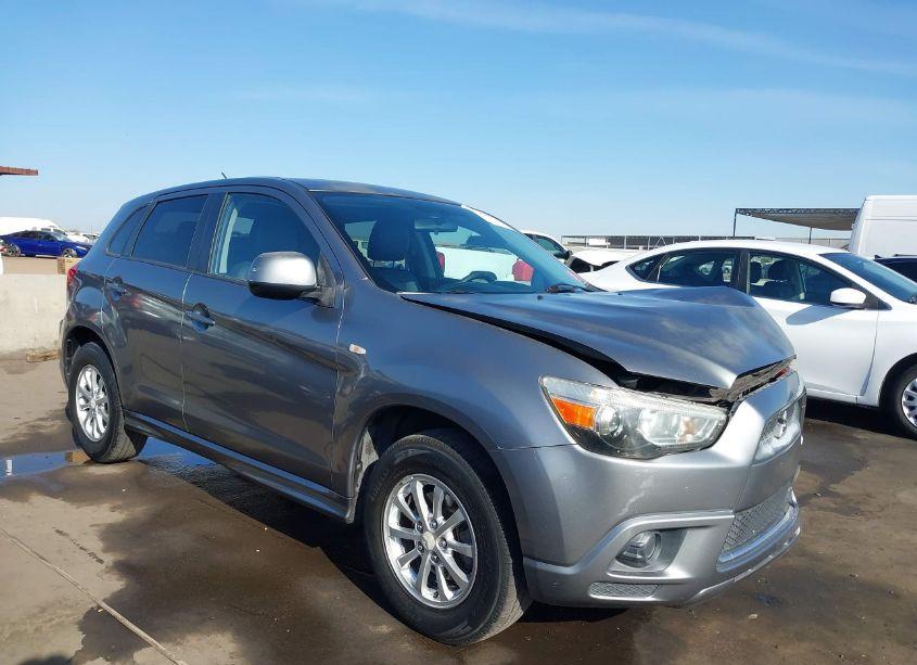 2011 Mitsubishi Outlander SPORT ES (VIN JA4AP3AU7BZ002940) main photo