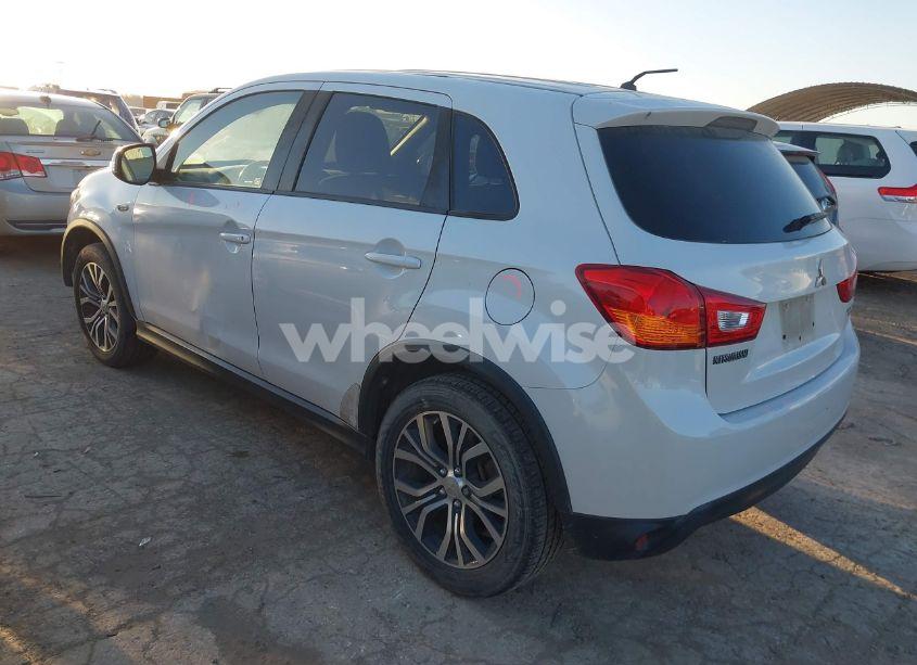 Photo 3 of 2016 Mitsubishi Outlander SPORT 2.0 ES (VIN JA4AP3AU7GZ063731)