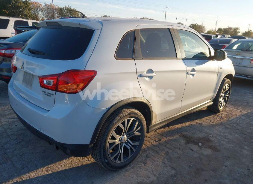 Photo 4 of 2016 Mitsubishi Outlander SPORT 2.0 ES (VIN JA4AP3AU7GZ063731)