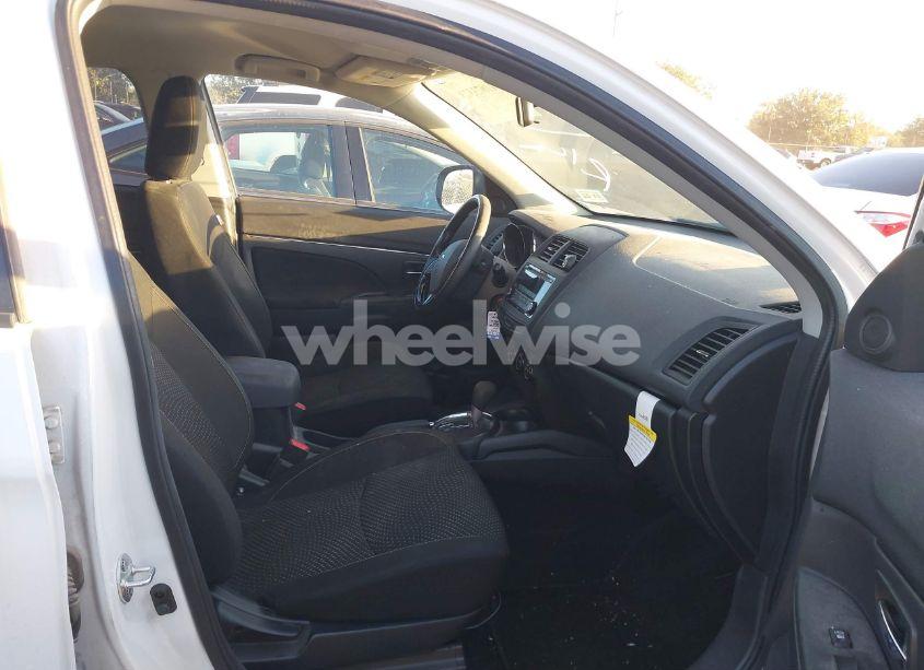 Photo 5 of 2016 Mitsubishi Outlander SPORT 2.0 ES (VIN JA4AP3AU7GZ063731)