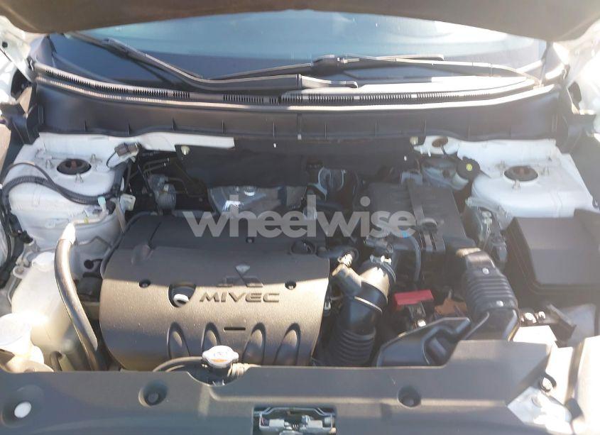 Photo 10 of 2017 Mitsubishi Outlander SPORT 2.0 ES (VIN JA4AP3AU7HZ001313)