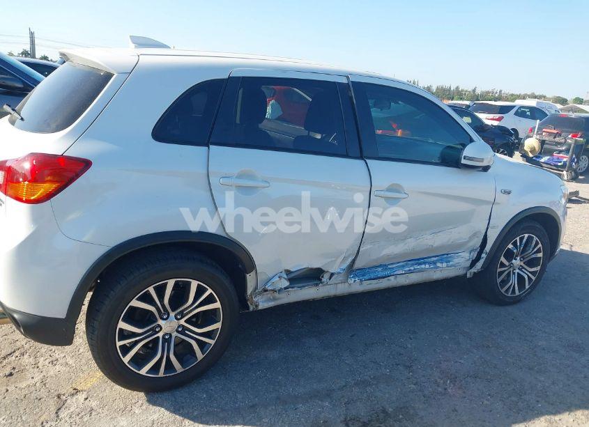 Photo 21 of 2017 Mitsubishi Outlander SPORT 2.0 ES (VIN JA4AP3AU7HZ001313)