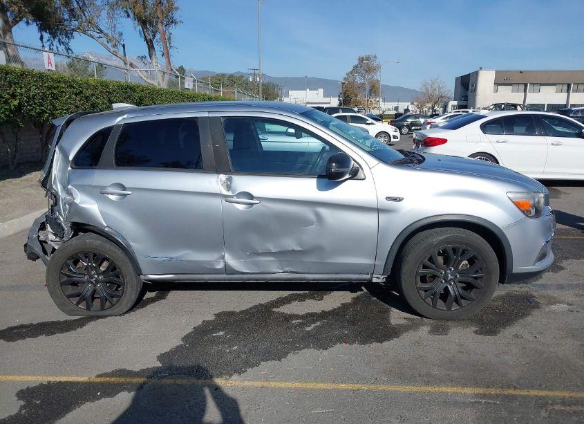 Photo 13 of 2017 Mitsubishi Outlander SPORT 2.0 LE (VIN JA4AP3AU7HZ043108)
