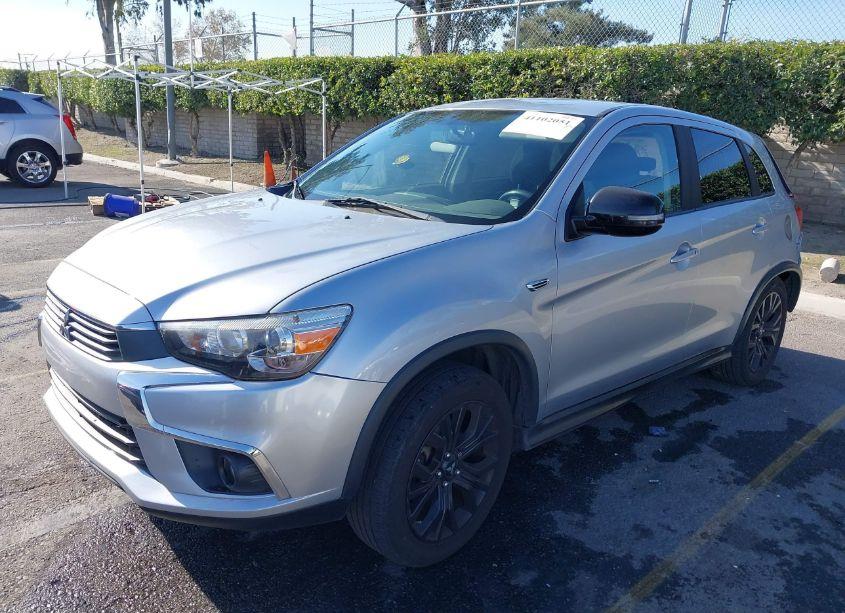 Photo 2 of 2017 Mitsubishi Outlander SPORT 2.0 LE (VIN JA4AP3AU7HZ043108)