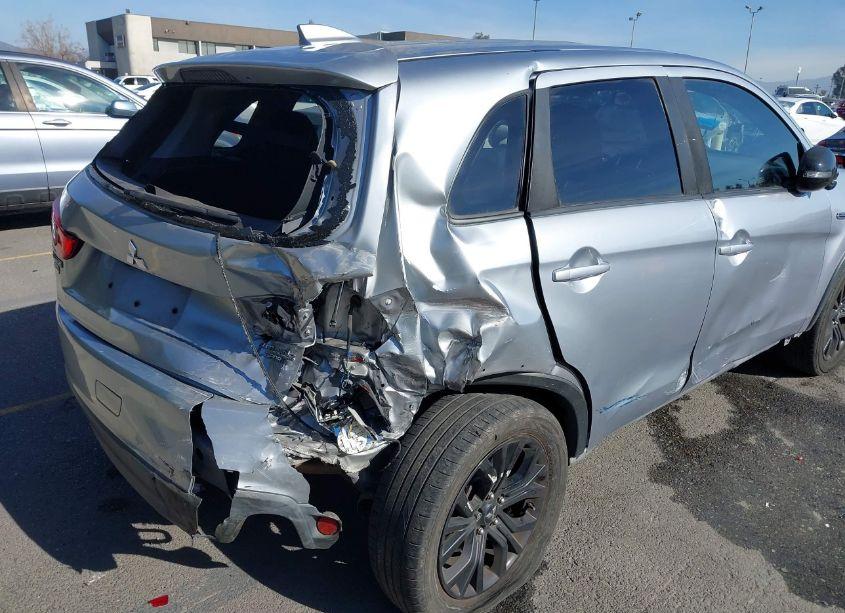 Photo 6 of 2017 Mitsubishi Outlander SPORT 2.0 LE (VIN JA4AP3AU7HZ043108)