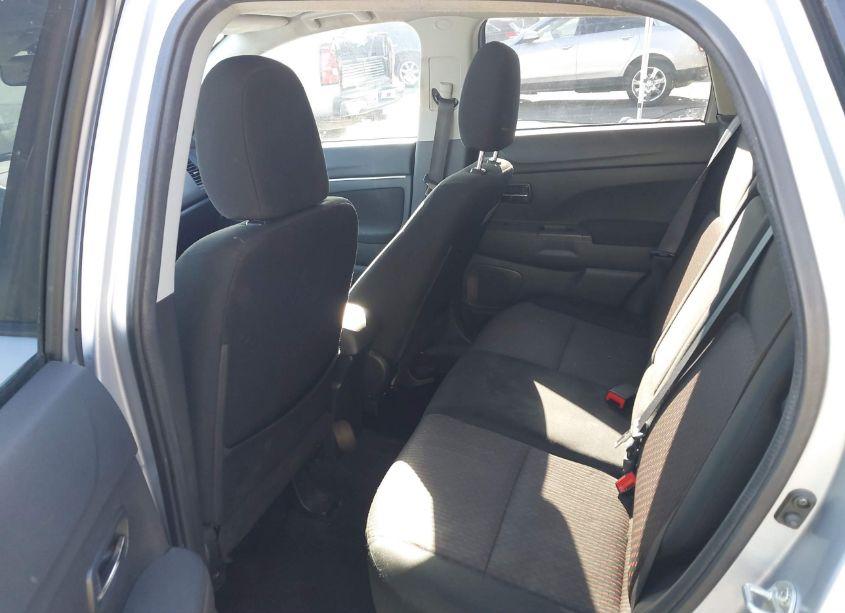 Photo 8 of 2017 Mitsubishi Outlander SPORT 2.0 LE (VIN JA4AP3AU7HZ043108)