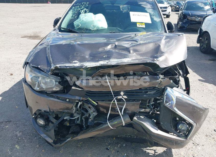 Photo 6 of 2017 Mitsubishi Outlander SPORT 2.0 ES (VIN JA4AP3AU7HZ048471)